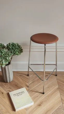 Fritz Hansen Dot High Stool, Walnut Leather - Chrome -Stools Store 14041 High Dot Wild leather Walnut