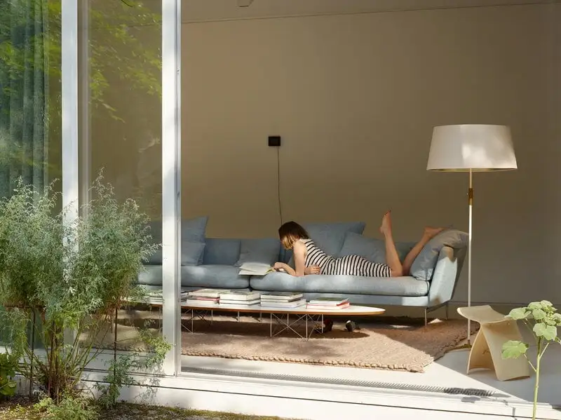 Vitra Butterfly Stool, Maple 5 Vitra Butterfly Stool, Maple - Image 3