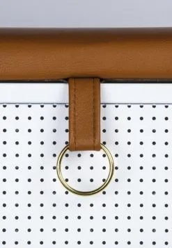 Maze Frank Storage Bench, White - Cognac -Stools Store 6000 Frank white cognac close up 28300dpi29