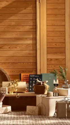 Ferm LIVING Oblique Bench, Oak -Stools Store FDS Joulu2480 1080x1920 final