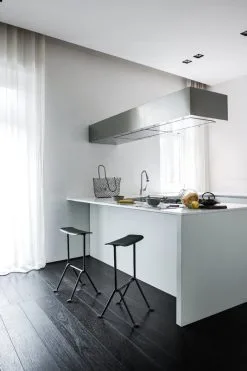 Magis Officina Bar Stool, High, Anthracite - Black -Stools Store Magis officina stool ambient mono SD2081 black green 01 hr