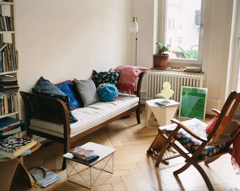 Vitra Butterfly Stool, Maple 6 Vitra Butterfly Stool, Maple - Image 4